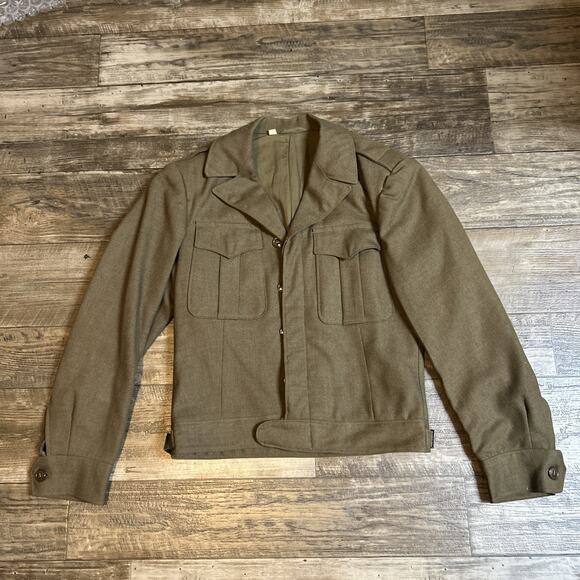 ORIGINAL WWII US ARMY OFFICER M1944 CLASS A IKE JACKET- Mint Size 36 L - Picture 1 of 16